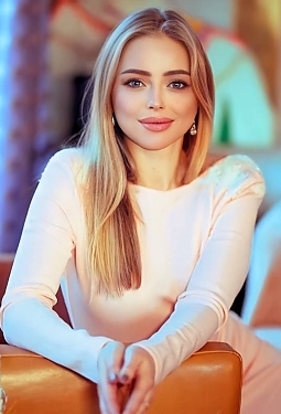 Valeriia, 29 y.o. from Lyon, France