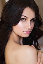Ukrainian mail order bride Albina from Olomouc with black hair and black eye color - image 5
