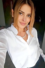 Ukrainian mail order bride Olga from Liepāja with light brown hair and brown eye color - image 7