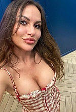 Ukrainian mail order bride Mariia from Kharkiv with brunette hair and brown eye color - image 7