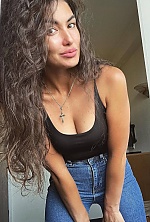 Ukrainian mail order bride Christina from Kyiv with light brown hair and brown eye color - image 9