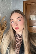 Ukrainian mail order bride Valeriia from Dubno with light brown hair and green eye color - image 11