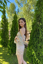 Ukrainian mail order bride Yuliia from Kyiv with light brown hair and grey eye color - image 4