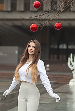 Ukrainian mail order bride Hanna from Kharkiv with light brown hair and brown eye color - image 19