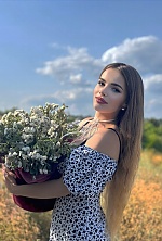 Ukrainian mail order bride Hanna from Kharkiv with light brown hair and brown eye color - image 14