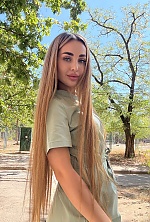 Ukrainian mail order bride Alina from Mykolayiv with blonde hair and green eye color - image 5