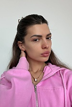 Ukrainian mail order bride Valeria from Kyiv with light brown hair and brown eye color - image 9