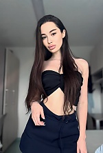 Ukrainian mail order bride Daria from Kyiv with light brown hair and brown eye color - image 6