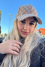 Ukrainian mail order bride Viktoriia from Gdansk with light brown hair and brown eye color - image 3