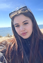 Ukrainian mail order bride Viktoriia from Gdansk with light brown hair and brown eye color - image 4