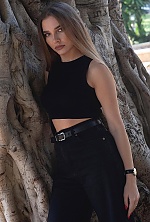 Ukrainian mail order bride Anastasia from Herzliya with light brown hair and green eye color - image 4