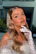 Ukrainian mail order bride Alissa from Limassol with blonde hair and green eye color - image 11