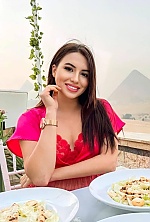 Ukrainian mail order bride Mykhailyna from Lviv with brunette hair and brown eye color - image 3