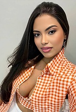 Ukrainian mail order bride Juliana from Bogot&aacute; with black hair and brown eye color - image 3