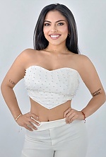 Ukrainian mail order bride Juliana from Bogot&aacute; with black hair and brown eye color - image 12