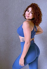 Ukrainian mail order bride Jessica from Guayaquil with light brown hair and brown eye color - image 6