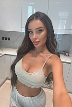 Ukrainian mail order bride Megan from London with brunette hair and blue eye color - image 2