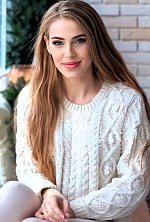 Ukrainian mail order bride Maryna from Chernihiv with light brown hair and green eye color - image 6
