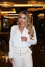 Ukrainian mail order bride Iryna from Kyiv with blonde hair and green eye color - image 2