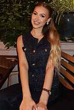 Ukrainian mail order bride Nina from Los Angeles with light brown hair and brown eye color - image 6
