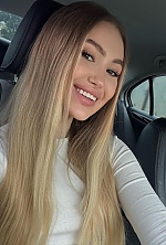 Ukrainian mail order bride Nina from Los Angeles with light brown hair and brown eye color - image 2