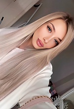Ukrainian mail order bride Inna from Los Angeles with blonde hair and blue eye color - image 8