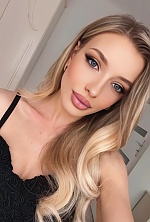 Ukrainian mail order bride Inna from Los Angeles with blonde hair and blue eye color - image 7