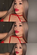 Ukrainian mail order bride Anna from Stockholm with blonde hair and green eye color - image 4