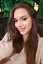 Ukrainian mail order bride Yuliia from Kyiv with light brown hair and brown eye color - image 7