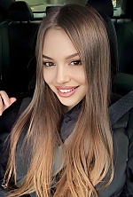 Ukrainian mail order bride Yuliia from Kyiv with light brown hair and brown eye color - image 5