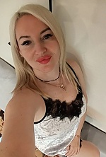 Ukrainian mail order bride Svitlana from Lviv with blonde hair and green eye color - image 3