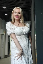 Ukrainian mail order bride Svitlana from Lviv with blonde hair and green eye color - image 9