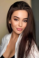 Ukrainian mail order bride Victoria from Lviv with auburn hair and hazel eye color - image 3