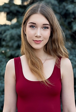 Alisa, 18 y.o. from Cherkasy, Ukraine