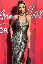 Ukrainian mail order bride Samantha from London with blonde hair and brown eye color - image 10