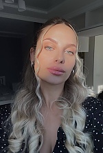 Ukrainian mail order bride Alina from Poltava with blonde hair and green eye color - image 6