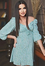 Ukrainian mail order bride Inna from Toronto with brunette hair and green eye color - image 3