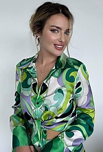 Ukrainian mail order bride Victoria from Kyiv with light brown hair and green eye color - image 9