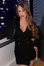 Ukrainian mail order bride Maria from Warsaw with light brown hair and brown eye color - image 5