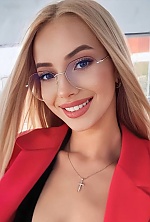 Ukrainian mail order bride Maryna from Kyiv with blonde hair and brown eye color - image 3