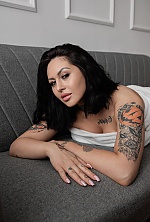 Ukrainian mail order bride Tetiana from Sumy with brunette hair and green eye color - image 3