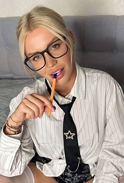 Daryna, 35 y.o. from Kyiv, Ukraine