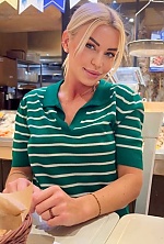 Ukrainian mail order bride Daryna from Kyiv with blonde hair and green eye color - image 3