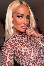 Ukrainian mail order bride Lina from Sofia with blonde hair and blue eye color - image 4