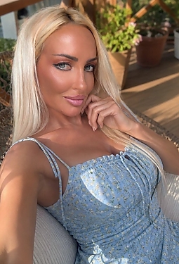 Lina, 43 y.o. from Sofia, Bulgaria