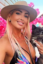 Ukrainian mail order bride Lina from Sofia with blonde hair and blue eye color - image 6