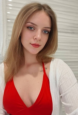 Darya, 21 y.o. from Kryvyi Rih, Ukraine