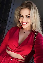 Ukrainian mail order bride Mariia from Kyiv with blonde hair and green eye color - image 8