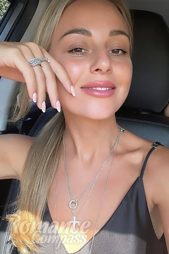 Ukrainian mail order bride Kristina from Boston with light brown hair and brown eye color - image 1