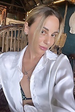 Ukrainian mail order bride Kristina from Boston with light brown hair and brown eye color - image 4